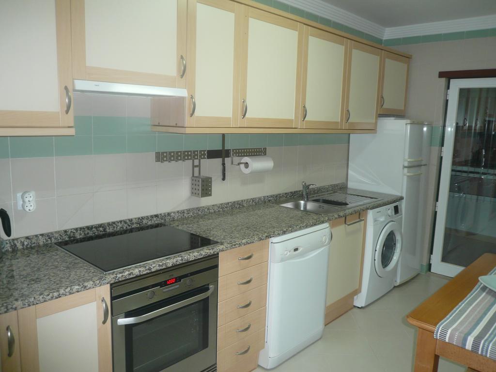 אלבופיירה Indigo Suite Apartments מראה חיצוני תמונה